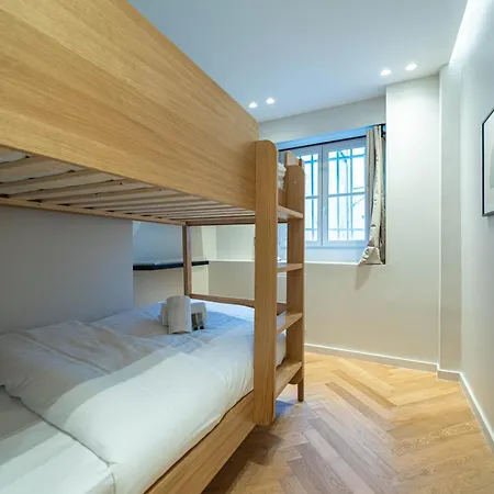 Luxury In Center *