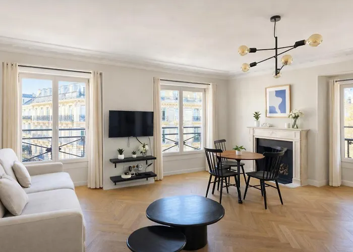 Luxury In Center París